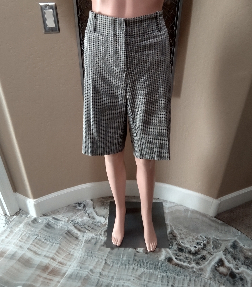 White House Black Market Black & White Mini Diamond Pattern Bermuda Shorts